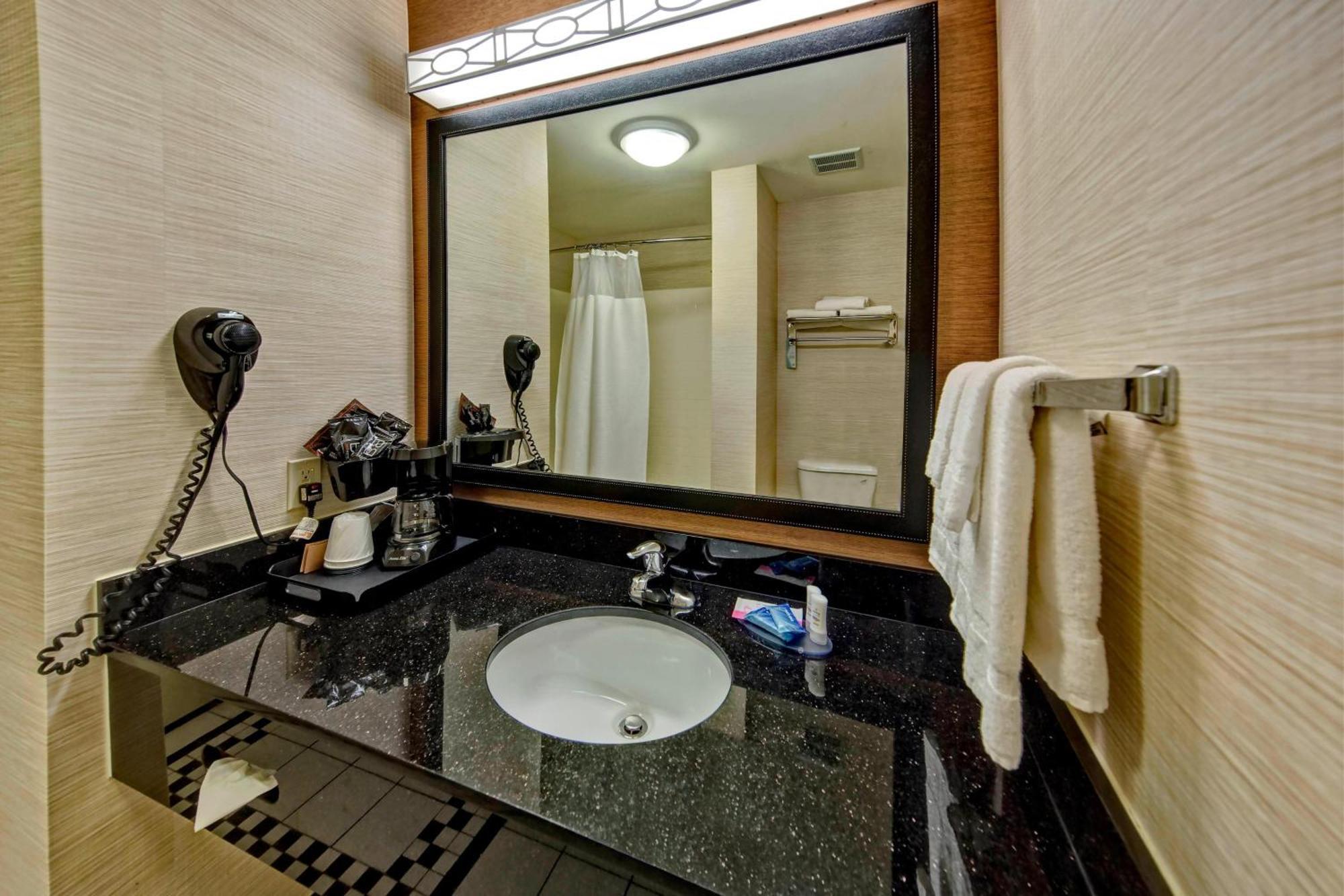 Fairfield Inn & Suites By Marriott Oklahoma City Nw Expressway/Warr Acres Bagian luar foto