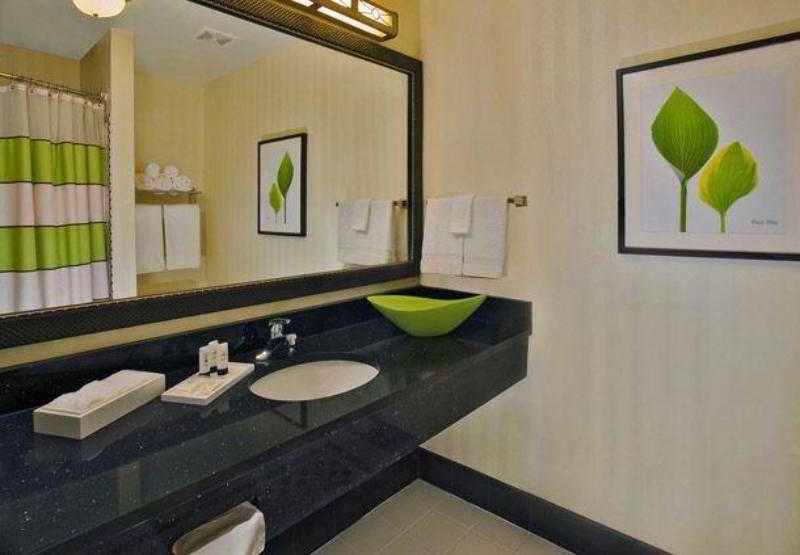 Fairfield Inn & Suites By Marriott Oklahoma City Nw Expressway/Warr Acres Bagian luar foto